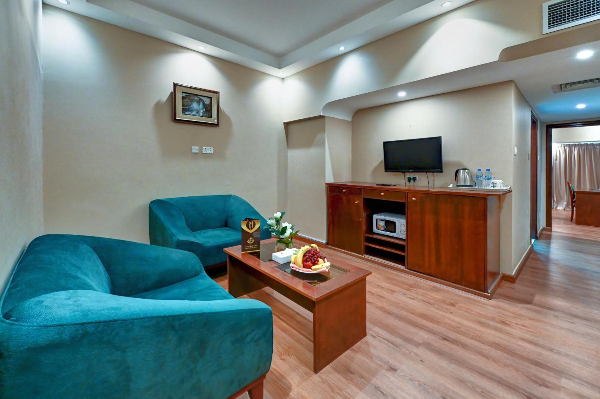 Al Bustan Flats Hotel Sharjah Exterior photo