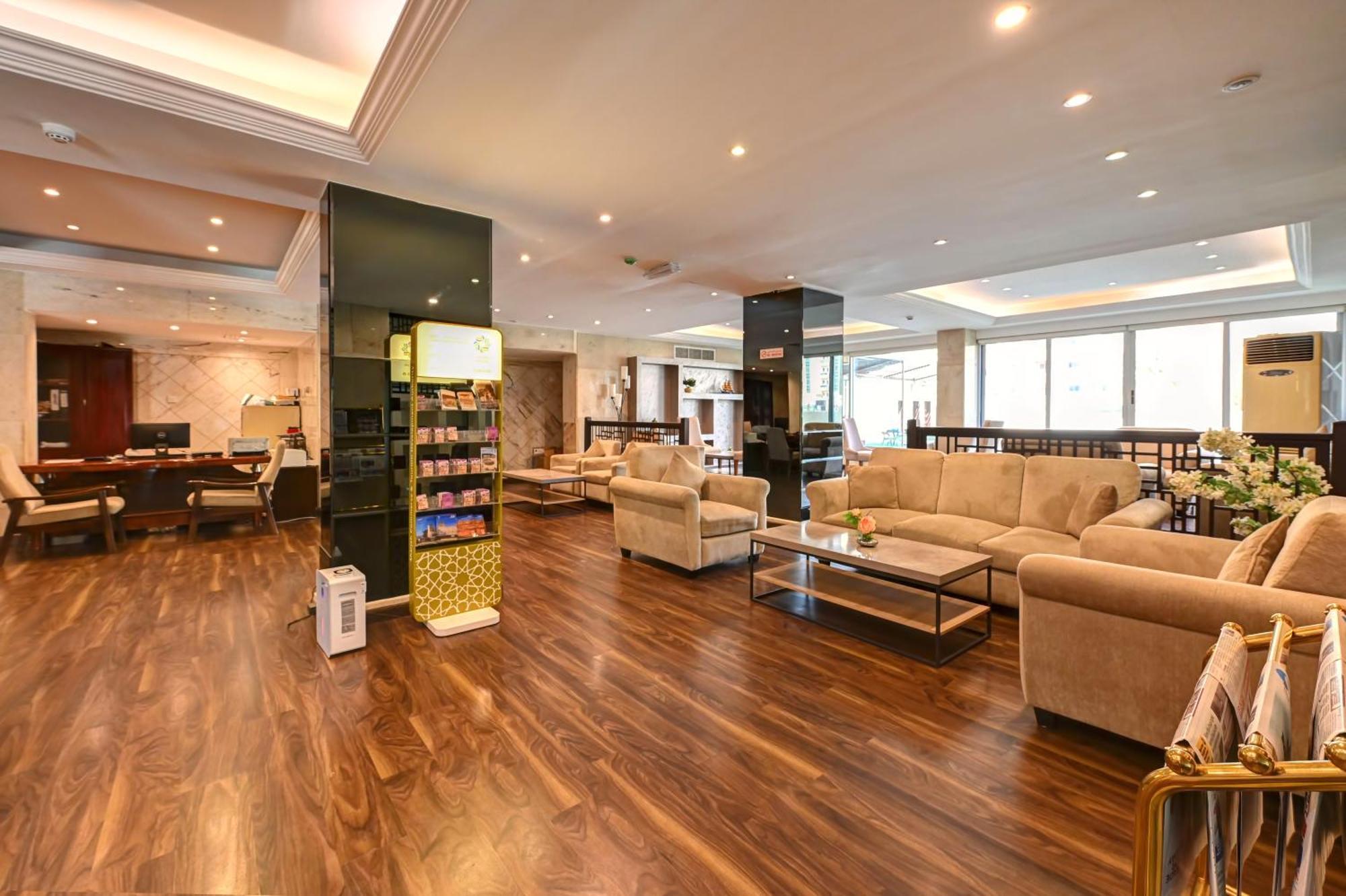 Al Bustan Flats Hotel Sharjah Exterior photo