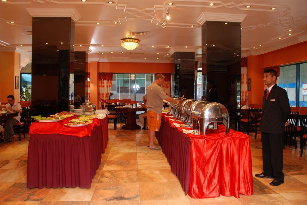 Al Bustan Flats Hotel Sharjah Exterior photo