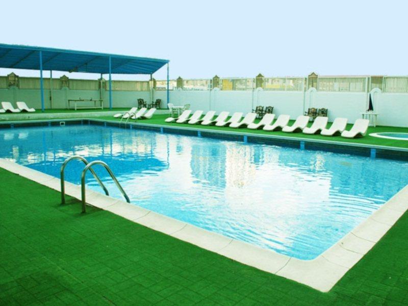 Al Bustan Flats Hotel Sharjah Exterior photo