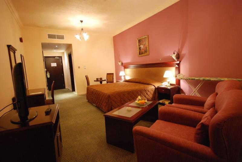 Al Bustan Flats Hotel Sharjah Exterior photo