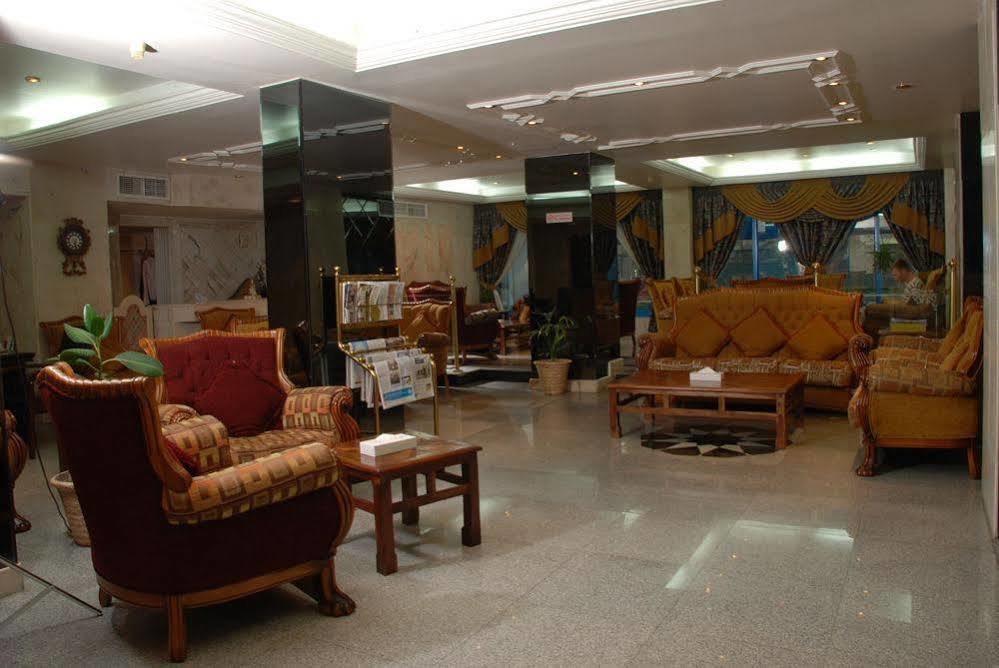 Al Bustan Flats Hotel Sharjah Exterior photo